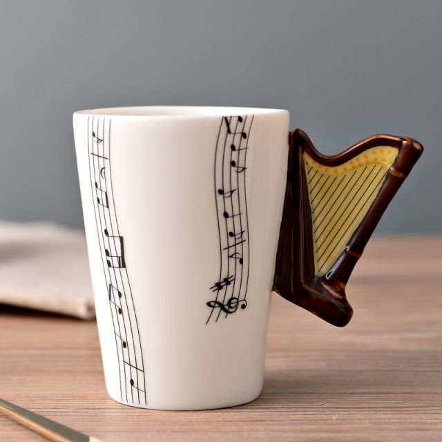מתנה מדליקה לחובבי מוזיקה כוסות ידית אחיזה במבחר צורות של כלי נגינה azamra